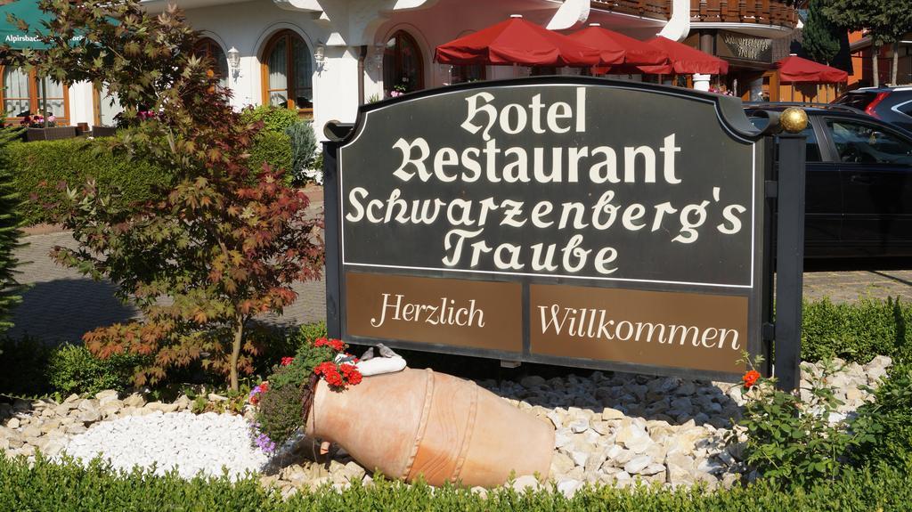 Hotel Schwarzenbergs Traube Glottertal Exteriér fotografie