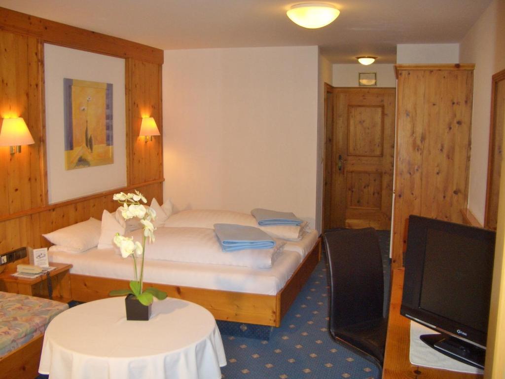 Hotel Schwarzenbergs Traube Glottertal Exteriér fotografie