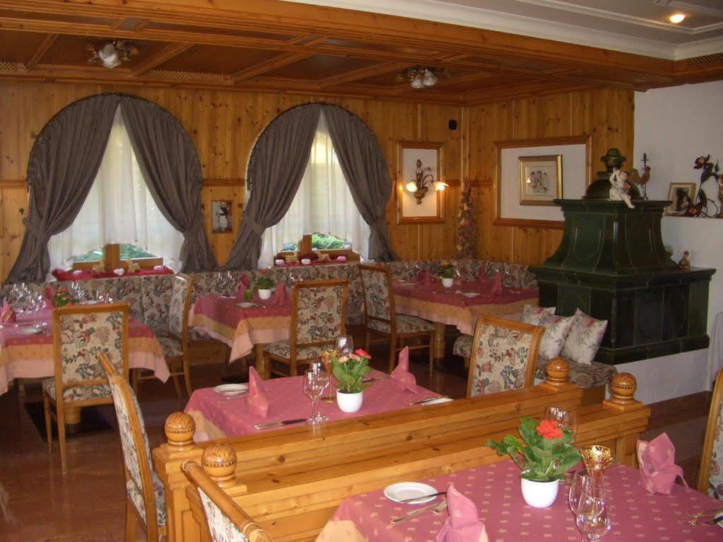 Hotel Schwarzenbergs Traube Glottertal Exteriér fotografie